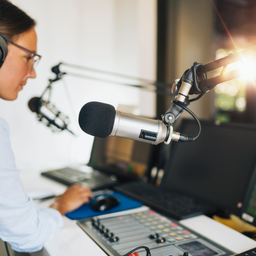 microphone-in-a-podcasting-studio-host microphone-in-a-podcasting-studio-host